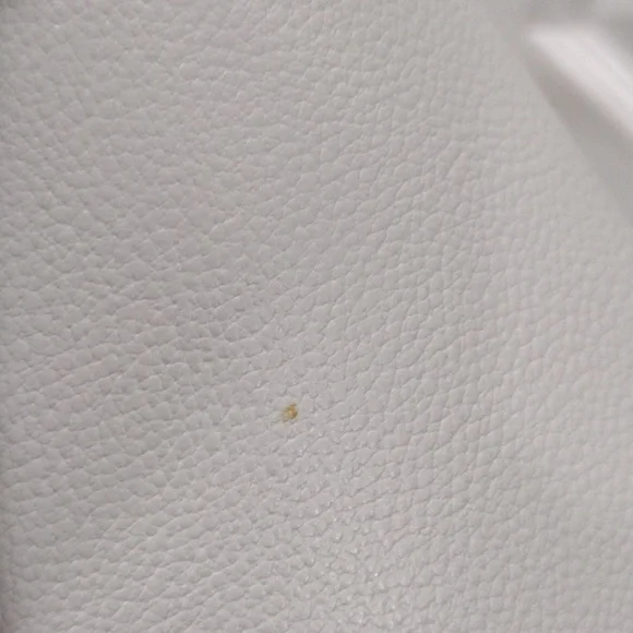 Samantha Thavasa Off-White Leather Tote Shoulder Bag – Magnetic Snap Handbag - Picture 10 of 16